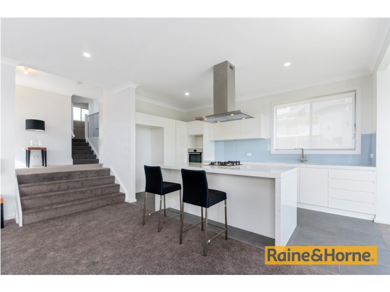 4 Masthead Place, Berkeley NSW 2506