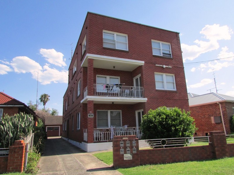 2/11 Exeter Avenue, North Wollongong NSW 2500
