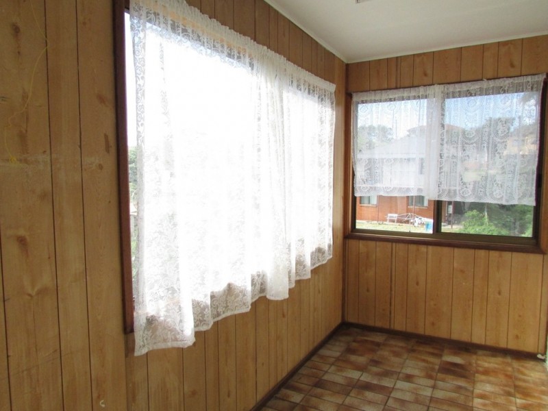 15 Malcolm Street, Cringila NSW 2502