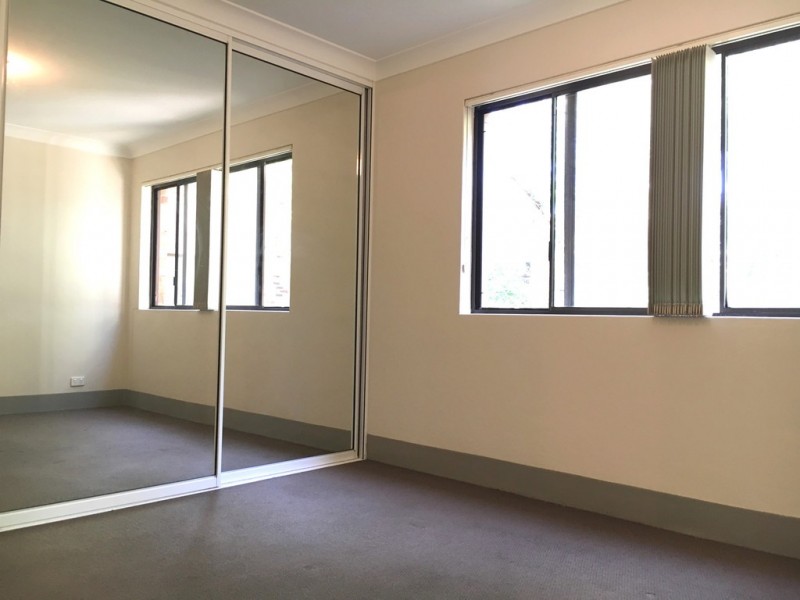 26/2-4 Hindmarsh Avenue, North Wollongong NSW 2500