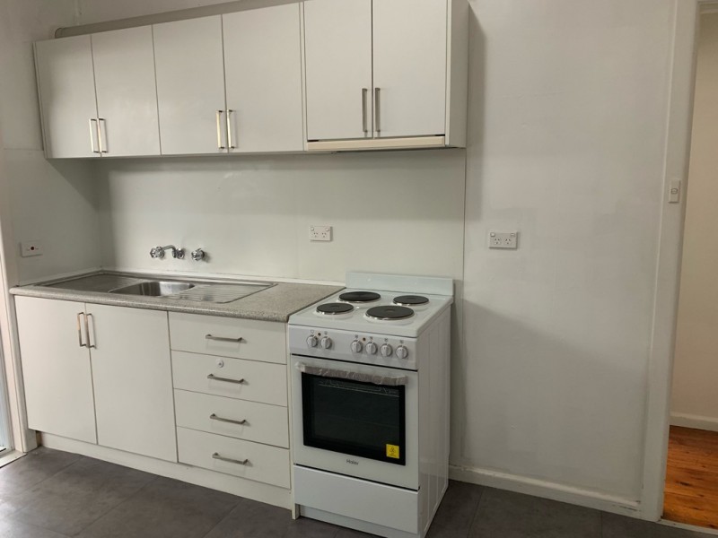 1/2 Albert Street, Corrimal NSW 2518