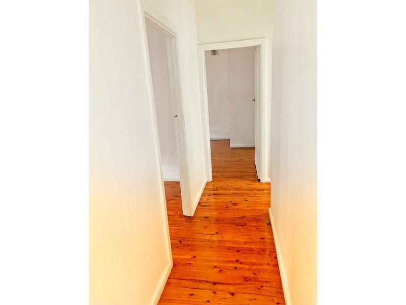 1/2 Albert Street, Corrimal NSW 2518