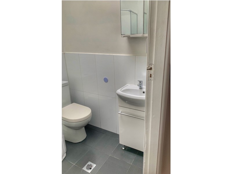 1/2 Albert Street, Corrimal NSW 2518
