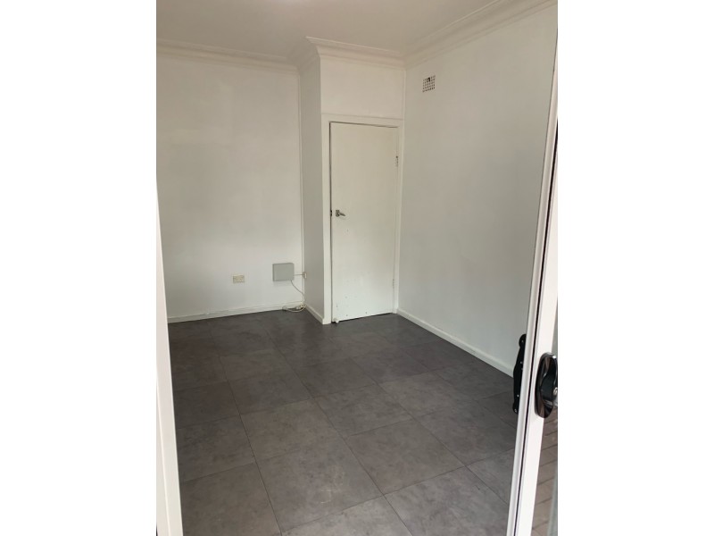 1/2 Albert Street, Corrimal NSW 2518