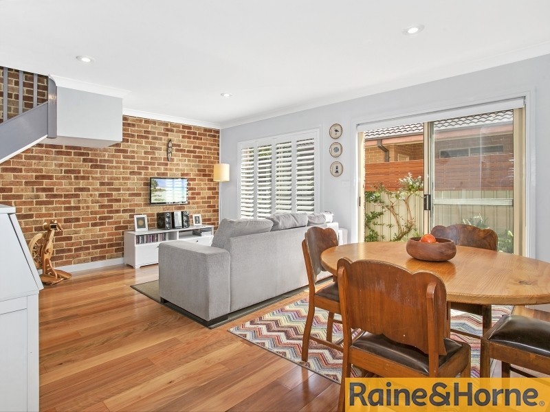 2/79 Meadow Street, Tarrawanna NSW 2518