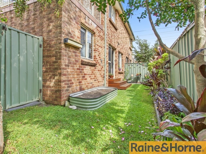 2/79 Meadow Street, Tarrawanna NSW 2518