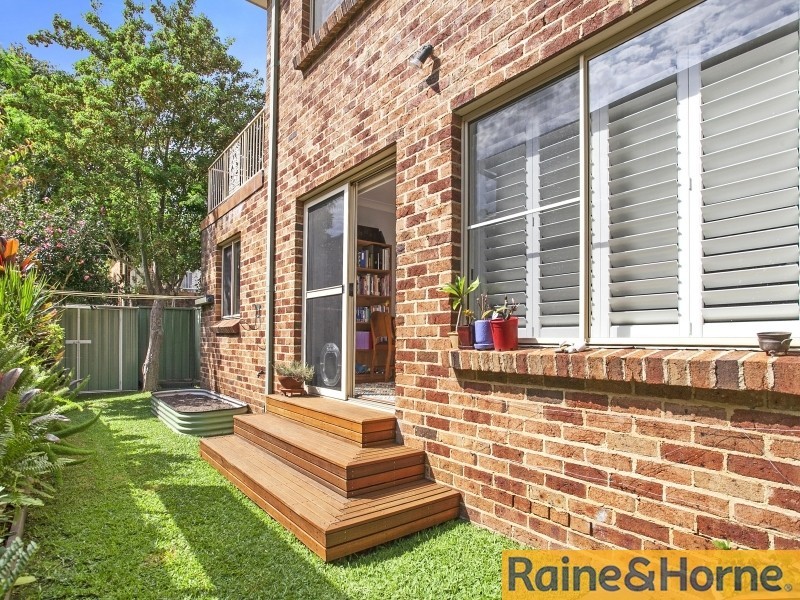 2/79 Meadow Street, Tarrawanna NSW 2518