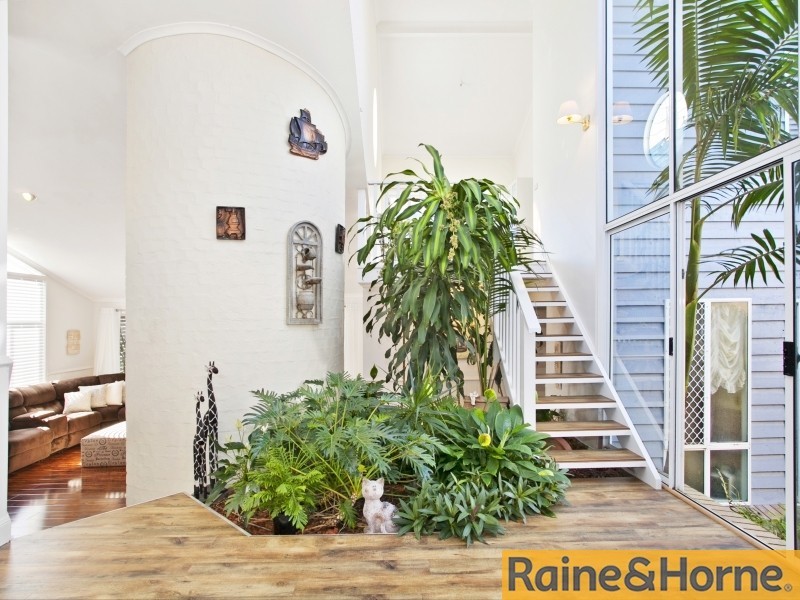 27 Hillside Drive, Albion Park NSW 2527