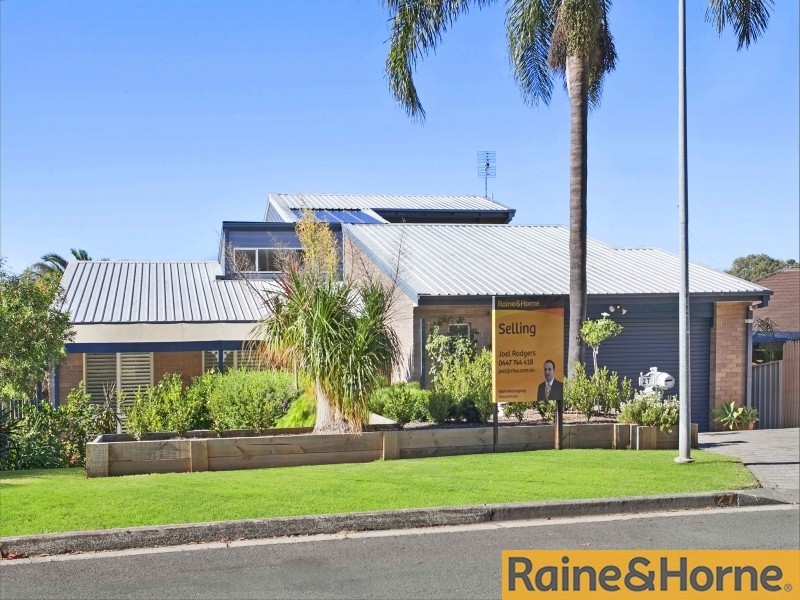 27 Hillside Drive, Albion Park NSW 2527