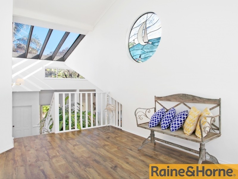 27 Hillside Drive, Albion Park NSW 2527