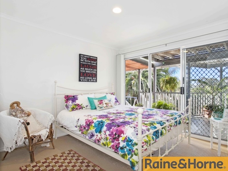 27 Hillside Drive, Albion Park NSW 2527