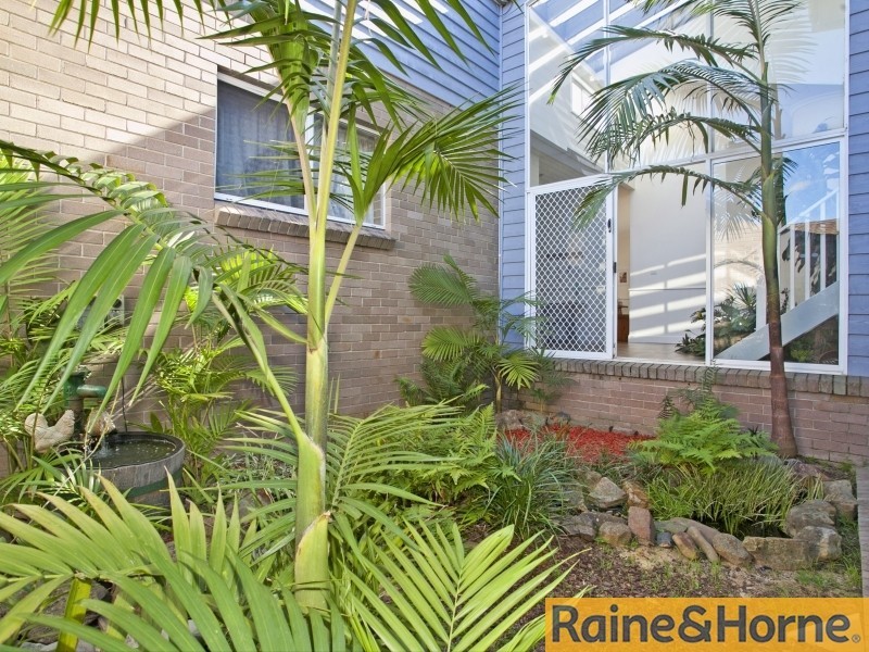 27 Hillside Drive, Albion Park NSW 2527