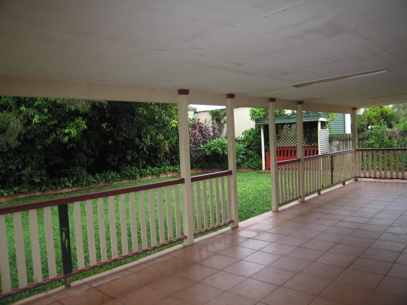 7 Babamande St, Redland Bay QLD 4165