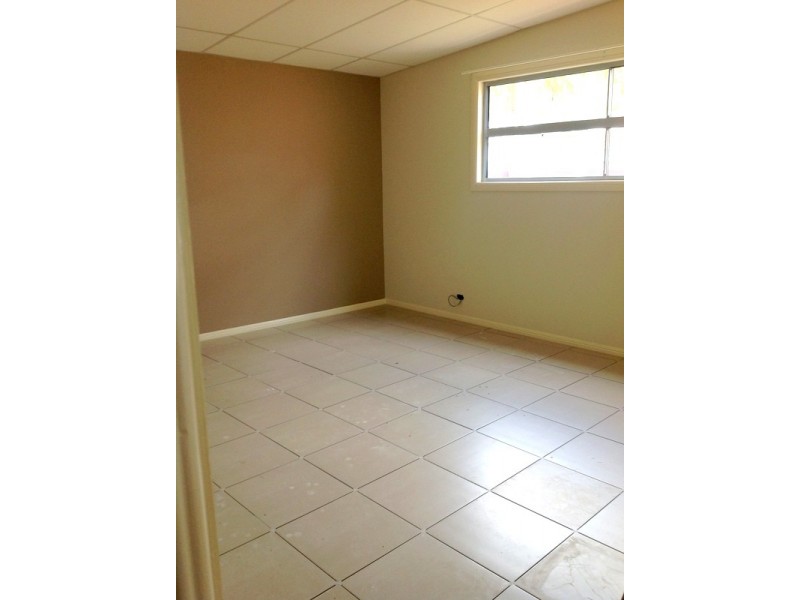 318 Greencamp Road, Wakerley QLD 4154