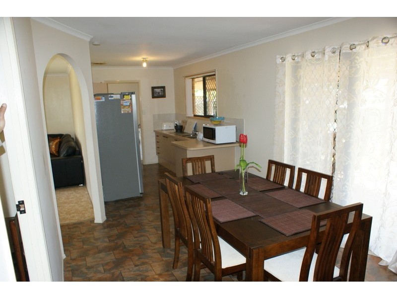 25 Andrew Street, Capalaba QLD 4157