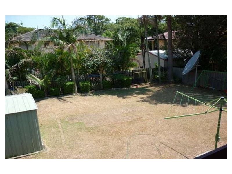 4 Holloway St, Birkdale QLD 4159