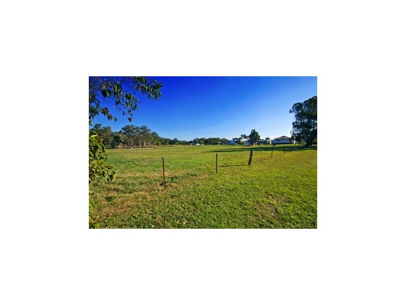 407 Boston Rd, Belmont QLD 4153