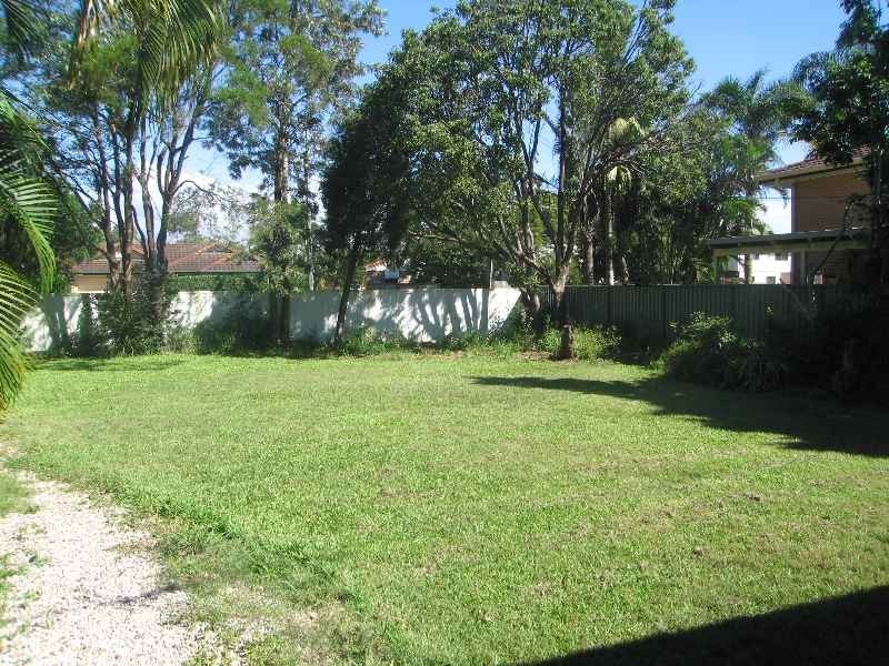 14 Collingwood Rd, Birkdale QLD 4159