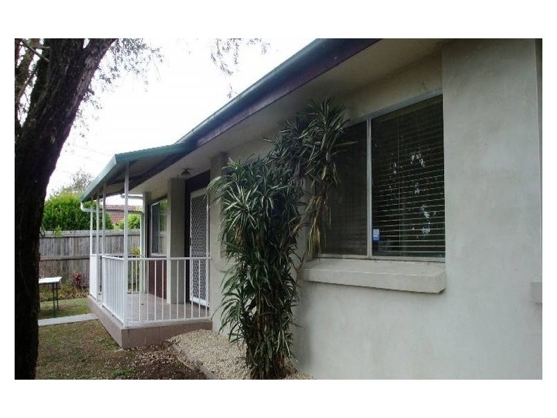 88 Railway Pde, Woodridge QLD 4114