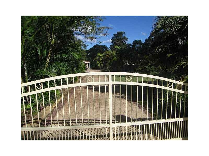 2 Guyana Court, Capalaba QLD 4157