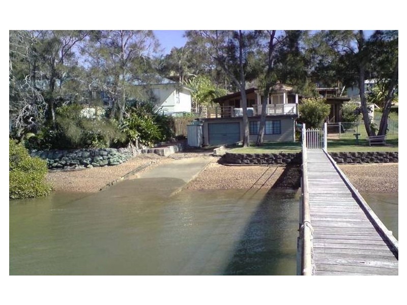 85 Wahine Drive, Russell Island QLD 4184