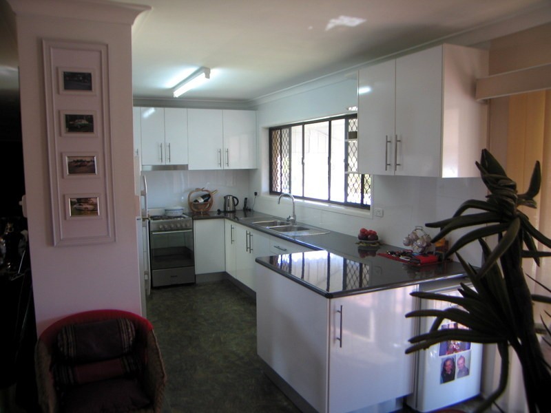 18 Tenbar St, Tingalpa QLD 4173