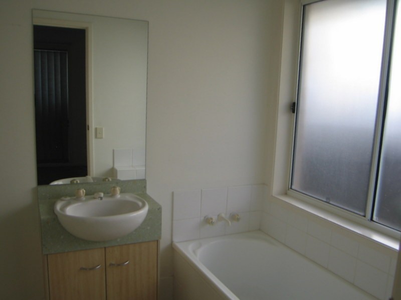 5 Doncaster Place, Alexandra Hills QLD 4161