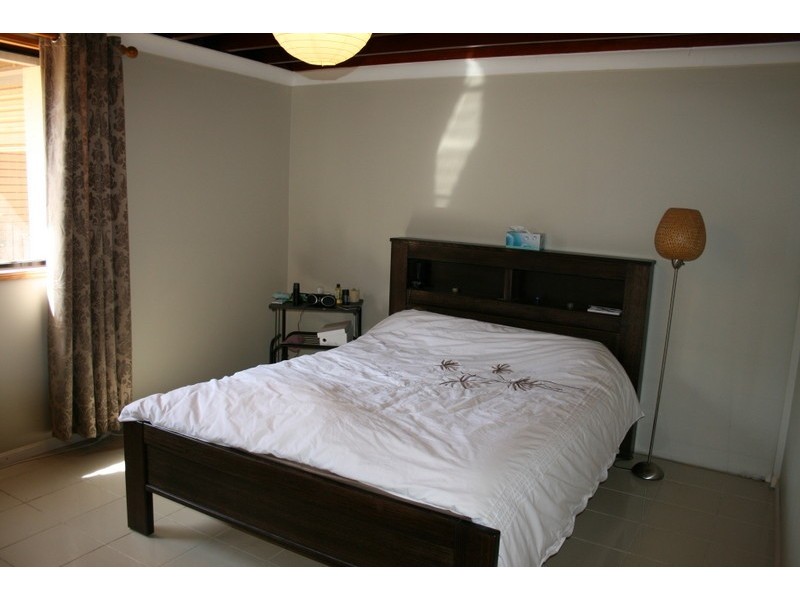 261 WONDALL ROAD, Wynnum West QLD 4178