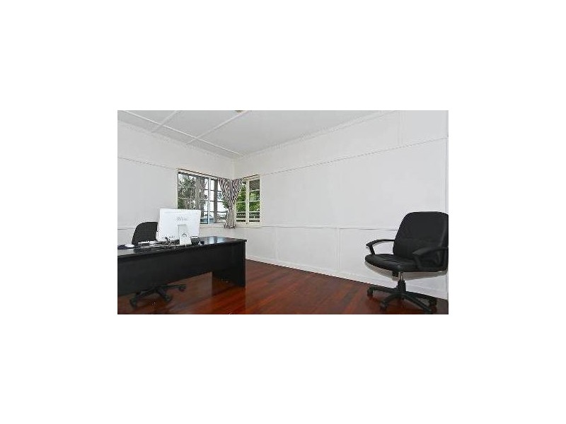 19 Chesney Street, Carina QLD 4152