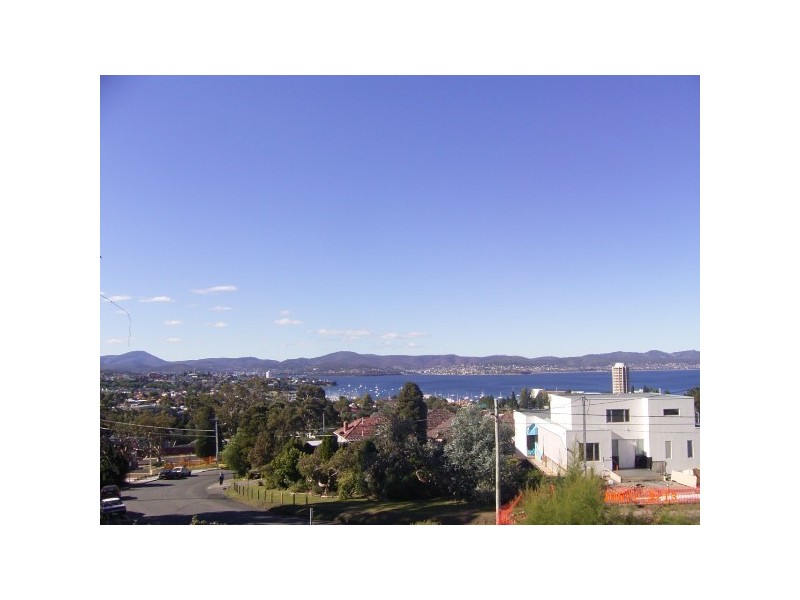 82 Nelson Road, Sandy Bay TAS 7005