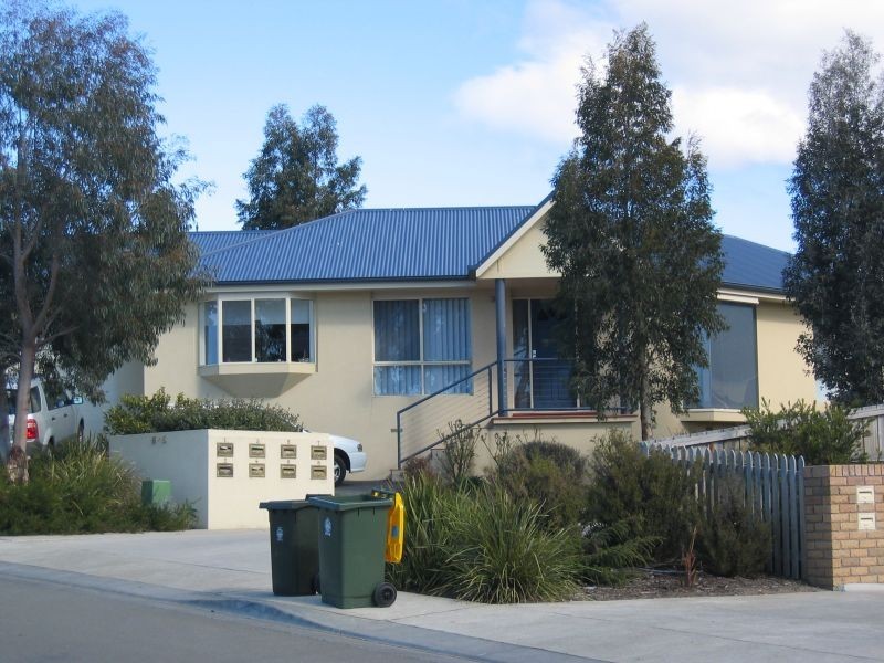 1/8 Greenhill Drive, Kingston TAS 7050