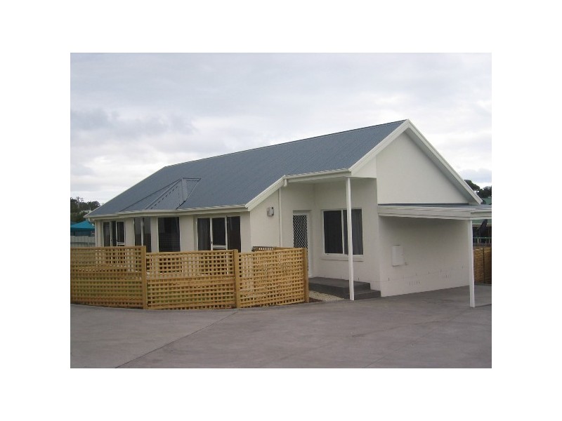 Unit 3/2a MANOR GARDENS, Kingston TAS 7050