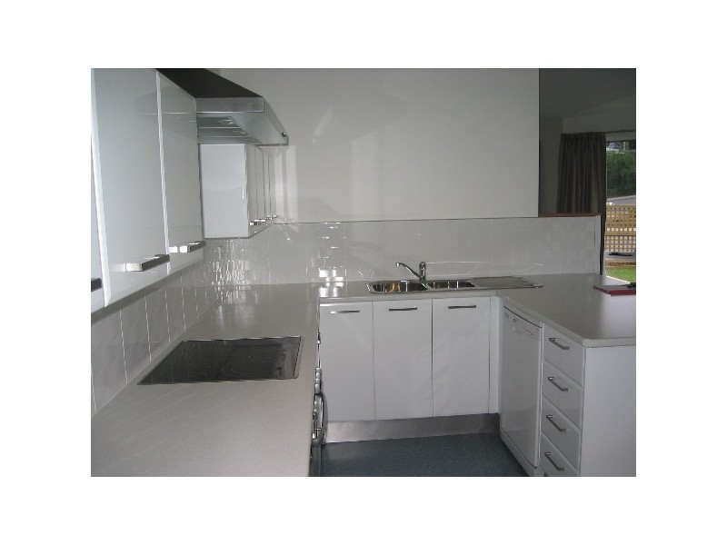 Unit 3/2a MANOR GARDENS, Kingston TAS 7050