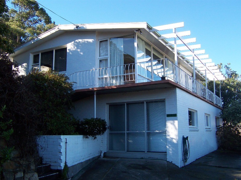 198a Derwent Avenue, Lindisfarne TAS 7015
