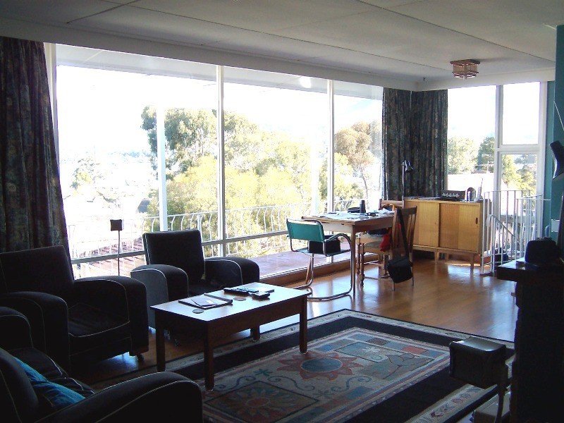 198a Derwent Avenue, Lindisfarne TAS 7015