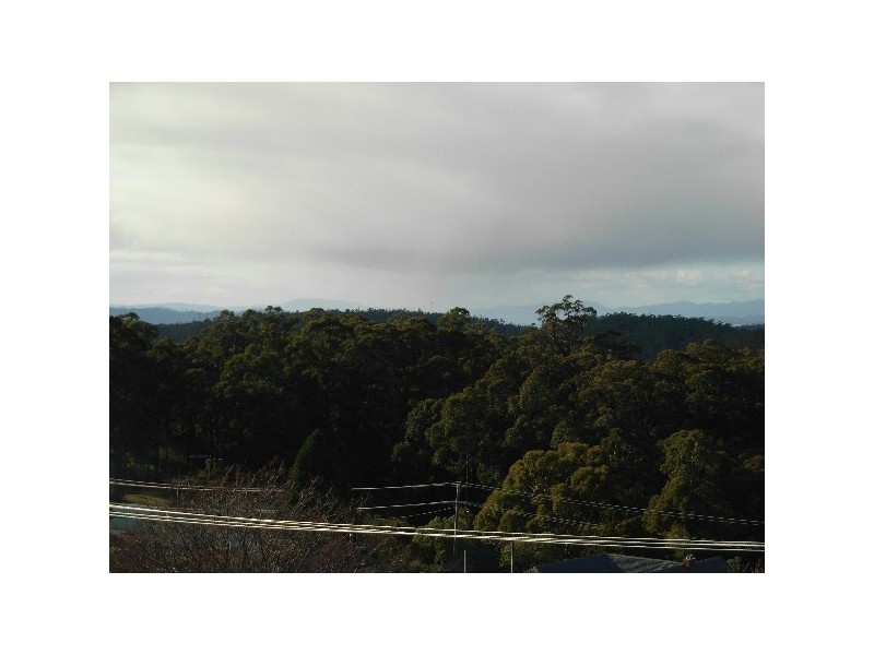 Unit 2 Upstairs, 4b Fingerpost Track, South Hobart TAS 7004