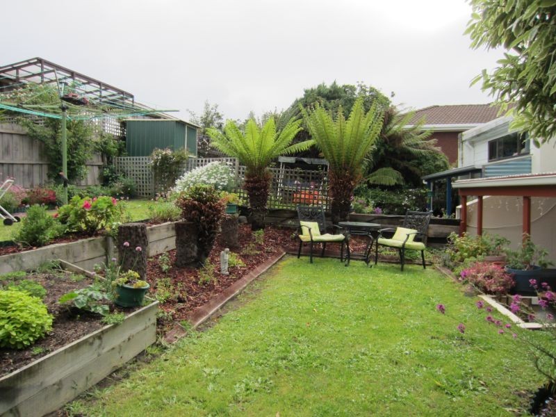 2/47 Calder Crescent, Blackmans Bay TAS 7052