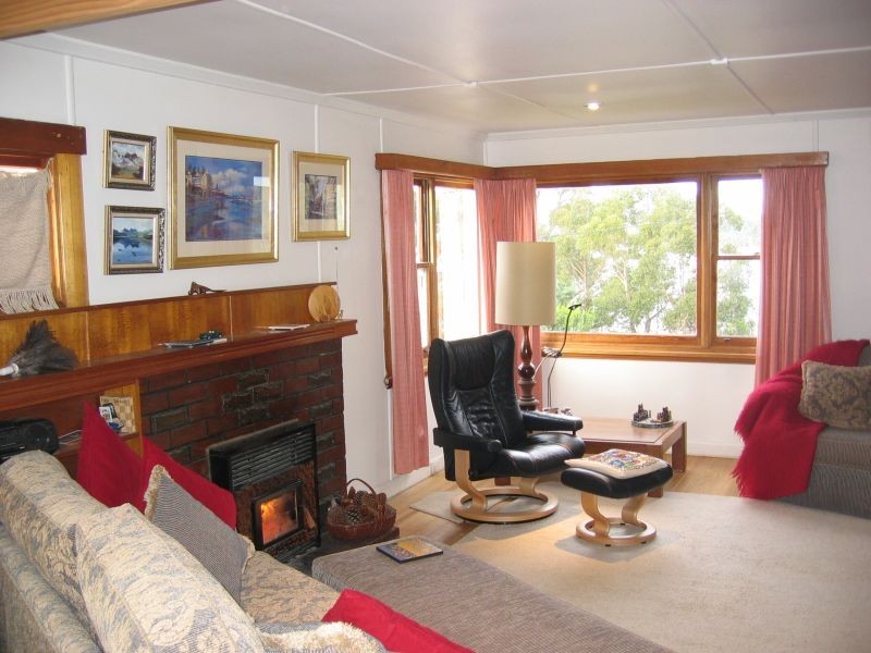 2 Charlton Street, Snug TAS 7054