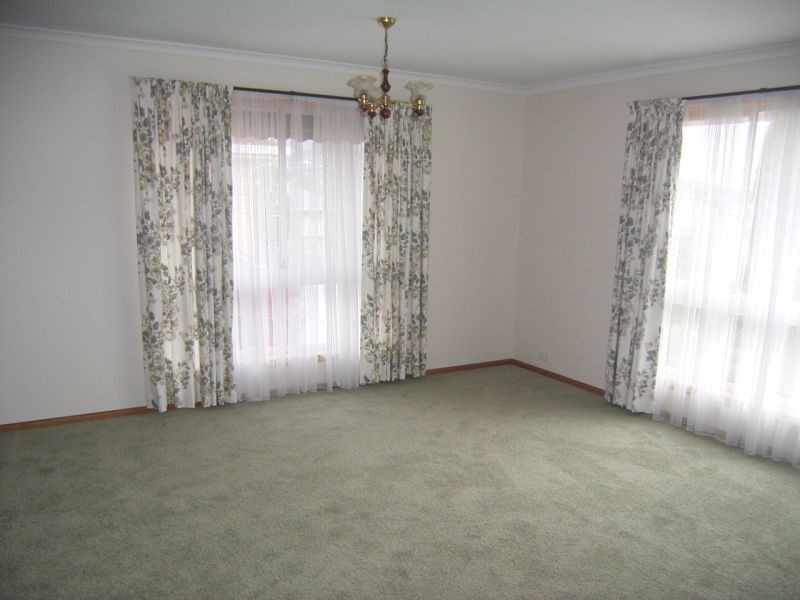 2/13 GREENWAY AVE, Lenah Valley TAS 7008