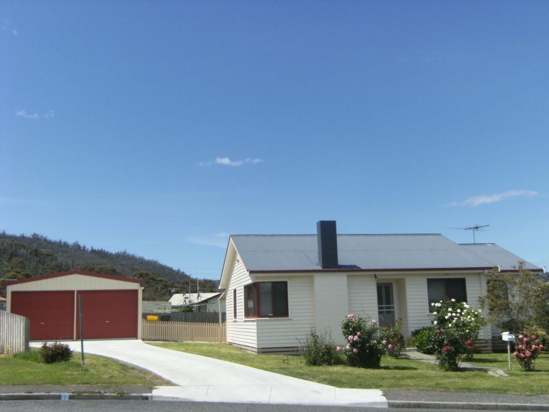 24 Resolution Street, Warrane TAS 7018