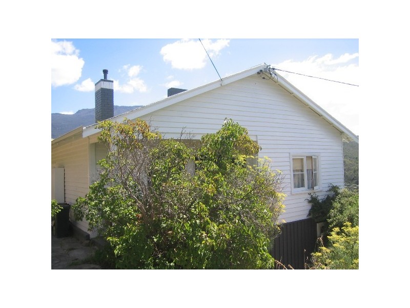 Unit 2 439 HUON ROAD, South Hobart TAS 7004