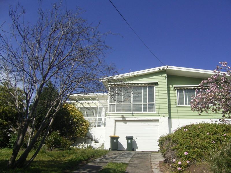 74 Kaoota Road, Rose Bay TAS 7015