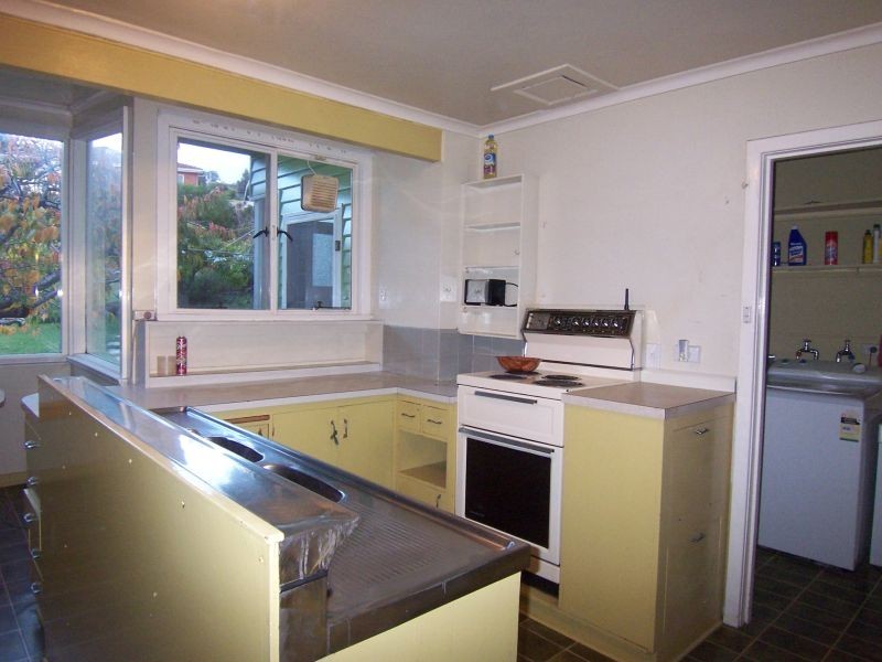 74 Kaoota Road, Rose Bay TAS 7015