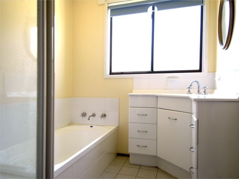 26 Hillside Drive, Blackmans Bay TAS 7052