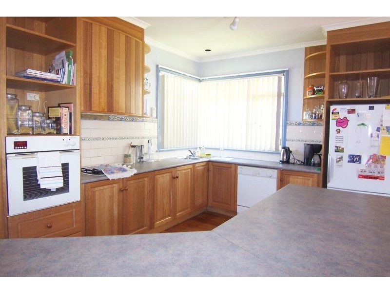 102 Springfield Avenue, West Moonah TAS 7009