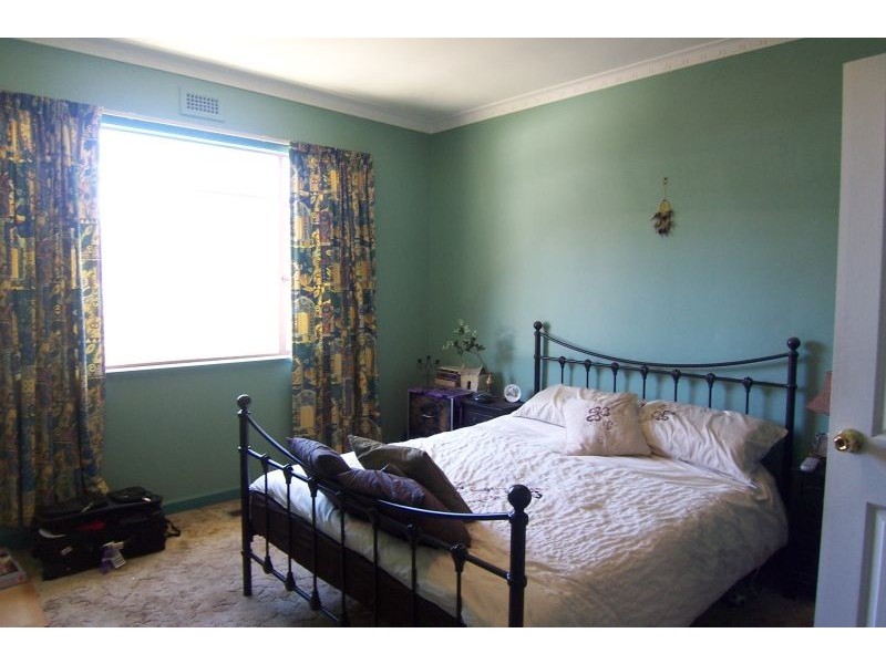 102 Springfield Avenue, West Moonah TAS 7009