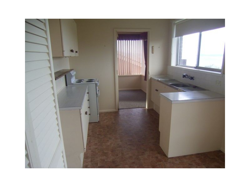 9 WOMBARA AVE, Kingston TAS 7050