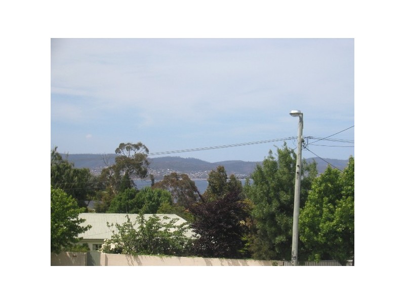 Unit – 214 Churchill Avenue, Sandy Bay TAS 7005