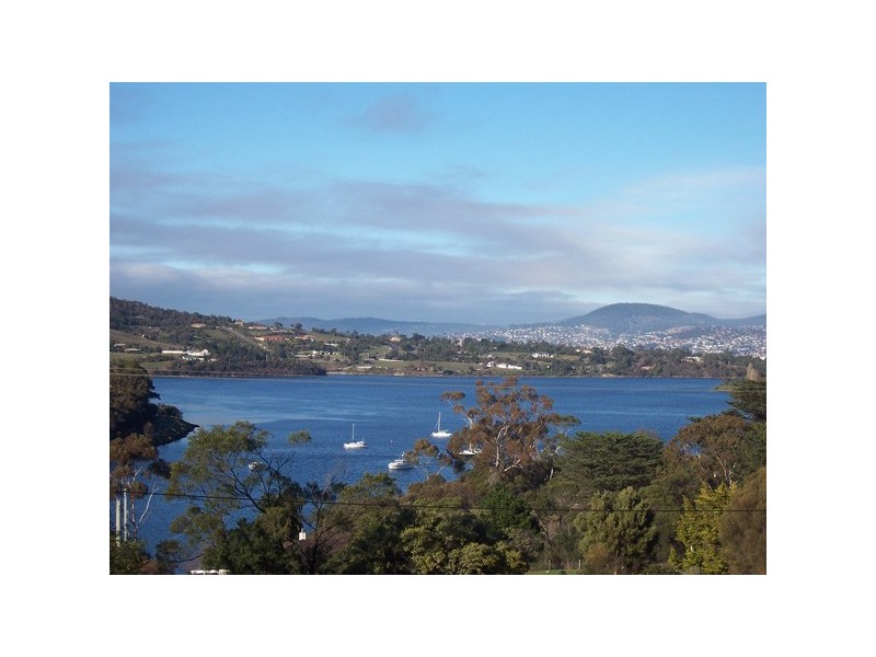 48 Clives Avenue, Old Beach TAS 7017