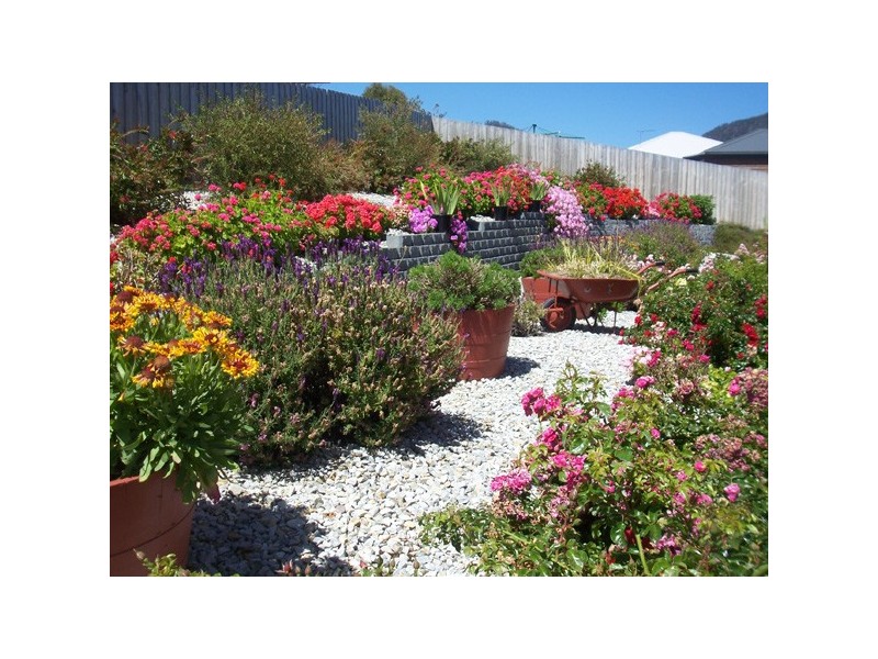 48 Clives Avenue, Old Beach TAS 7017